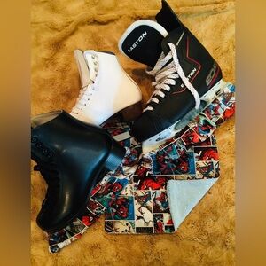 Spiderman Ice Skate Blade Soakers + Matching Towel Set